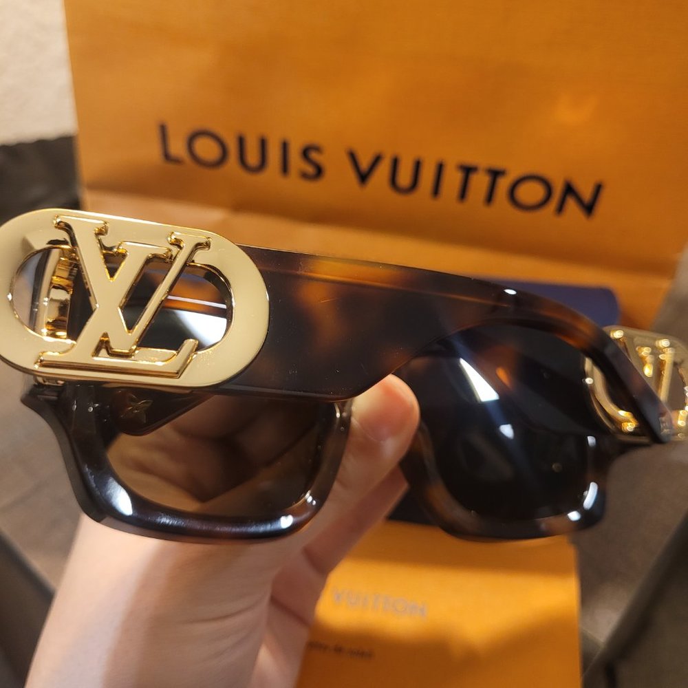 LV Link Square Sunglasses - Picture 7 of 8